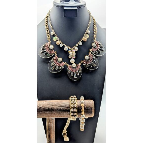 Mixed Lot Clear Pink Rhinestones Howlite 2 Necklaces & 2 Coordinating Bracelets - Picture 1 of 10